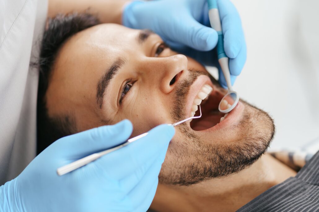 Limpieza dental cada seis meses