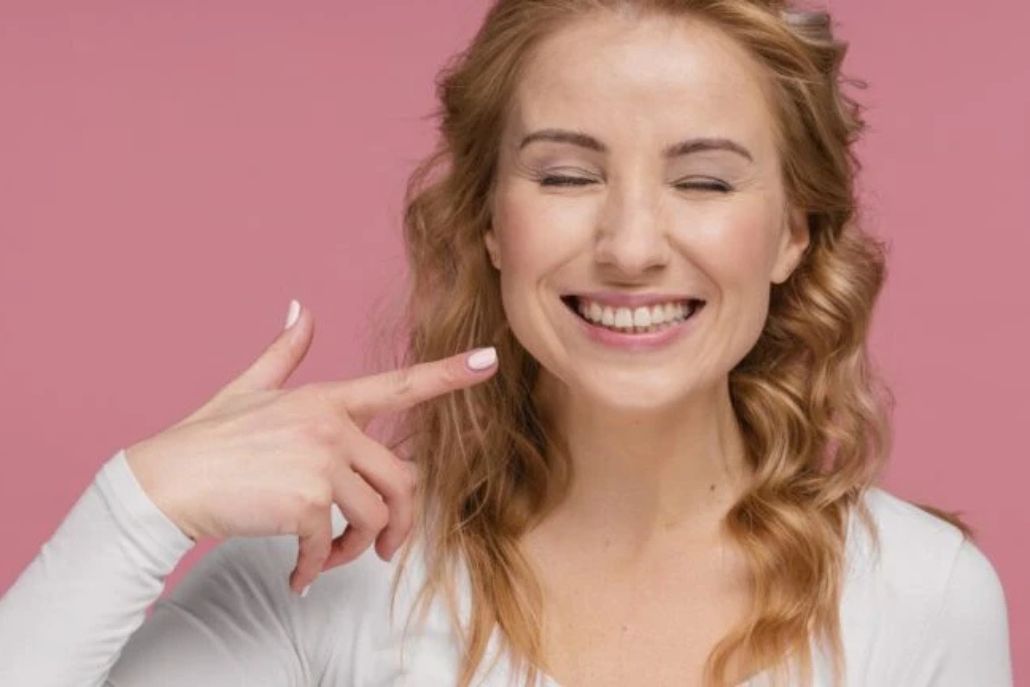Diastema: ¿Qué es y por qué se separan los dientes?